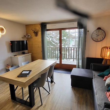 Appartement 4 A 6 Personnes - Chalets D'Aurouze - La Joue Du Loup Le Devoluy Exterior foto