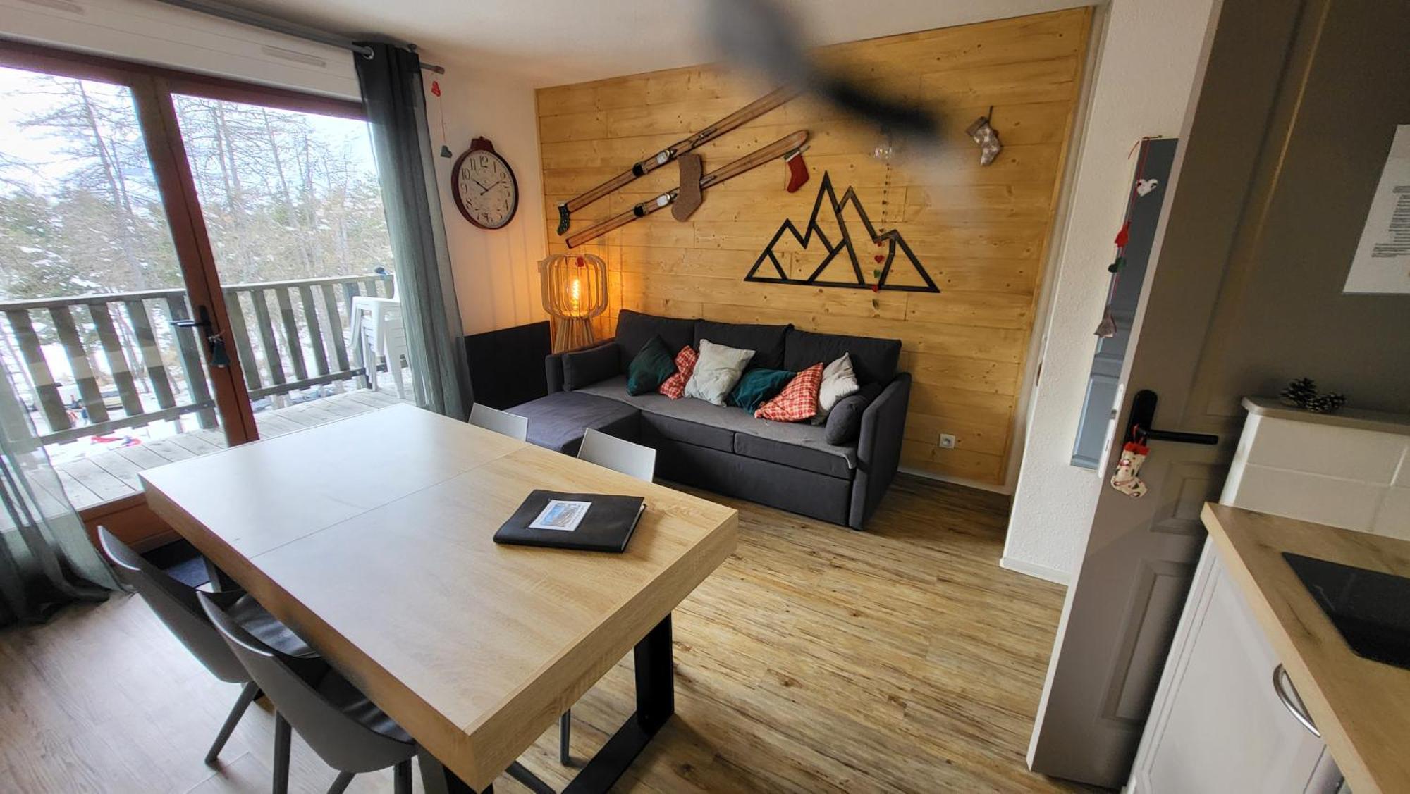 Appartement 4 A 6 Personnes - Chalets D'Aurouze - La Joue Du Loup Le Devoluy Exterior foto
