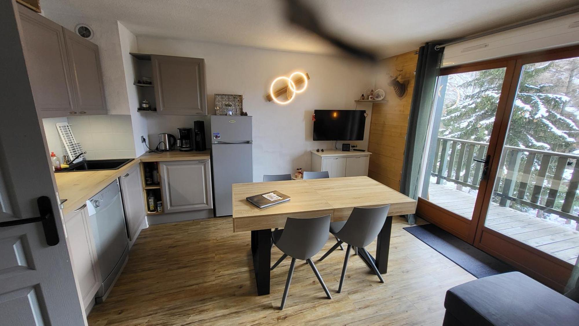 Appartement 4 A 6 Personnes - Chalets D'Aurouze - La Joue Du Loup Le Devoluy Exterior foto